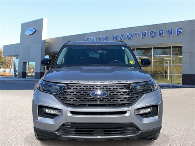 Certified 2022 Ford Explorer XLT w/ Equipment Group 202A image 6