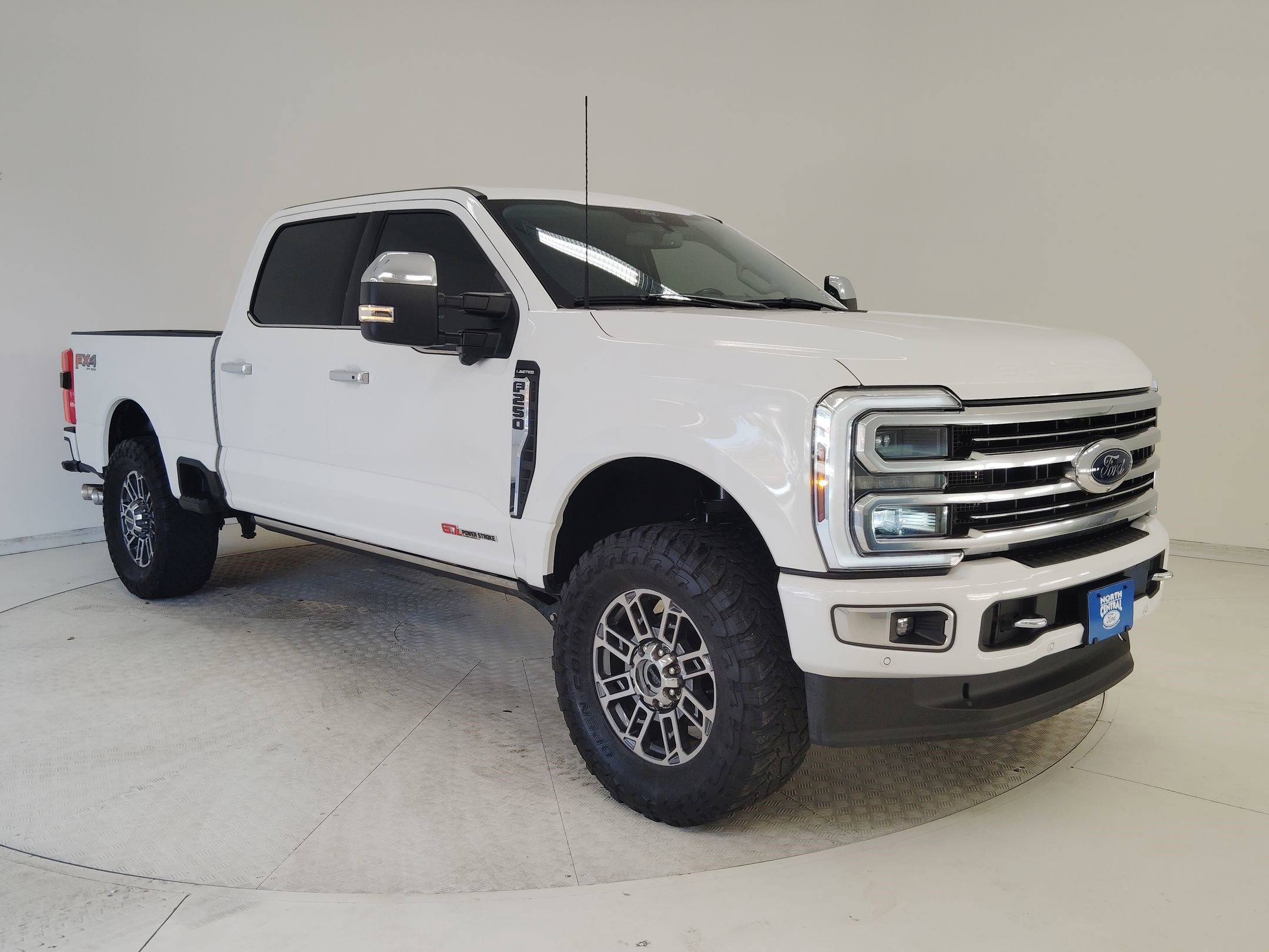 Certified 2024 Ford F250 Limited w/ FX4 Off-Road Package image 6