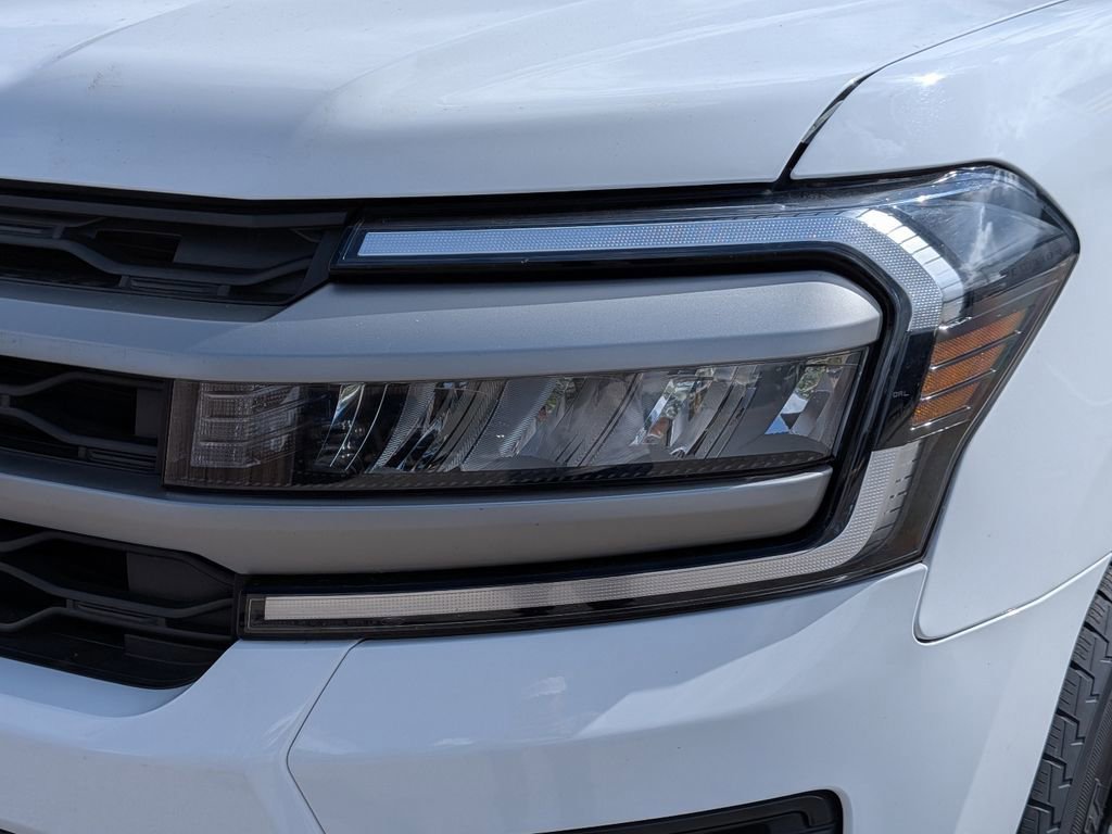 Certified 2024 Ford Expedition Max XLT image 10