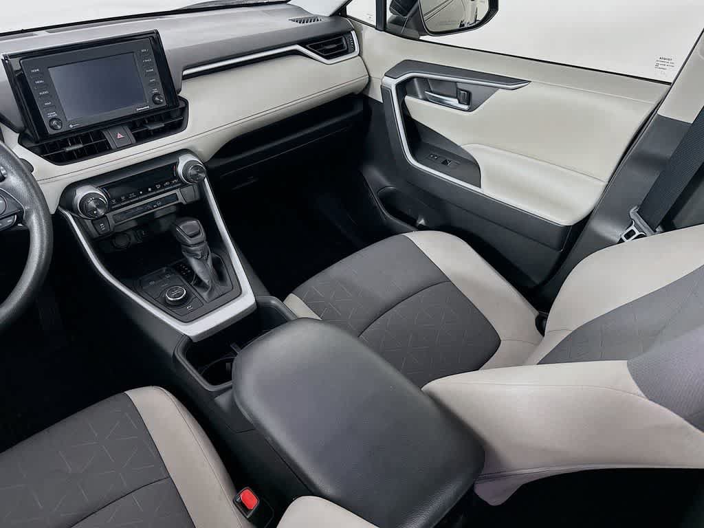 Used 2022 Toyota RAV4 XLE w/ Convenience Package AWD/4WD image 11