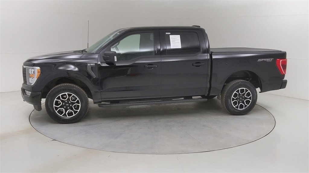 Certified 2022 Ford F150 XLT w/ Equipment Group 302A High image 19