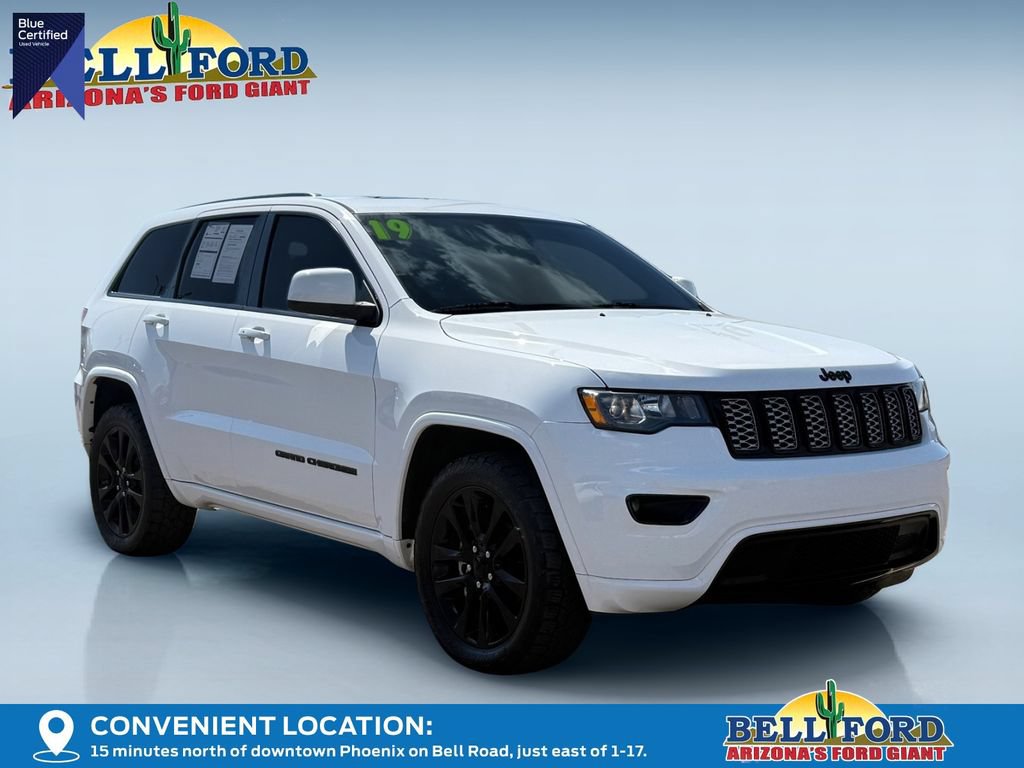 Used 2019 Jeep Grand Cherokee Altitude AWD/4WD image 4