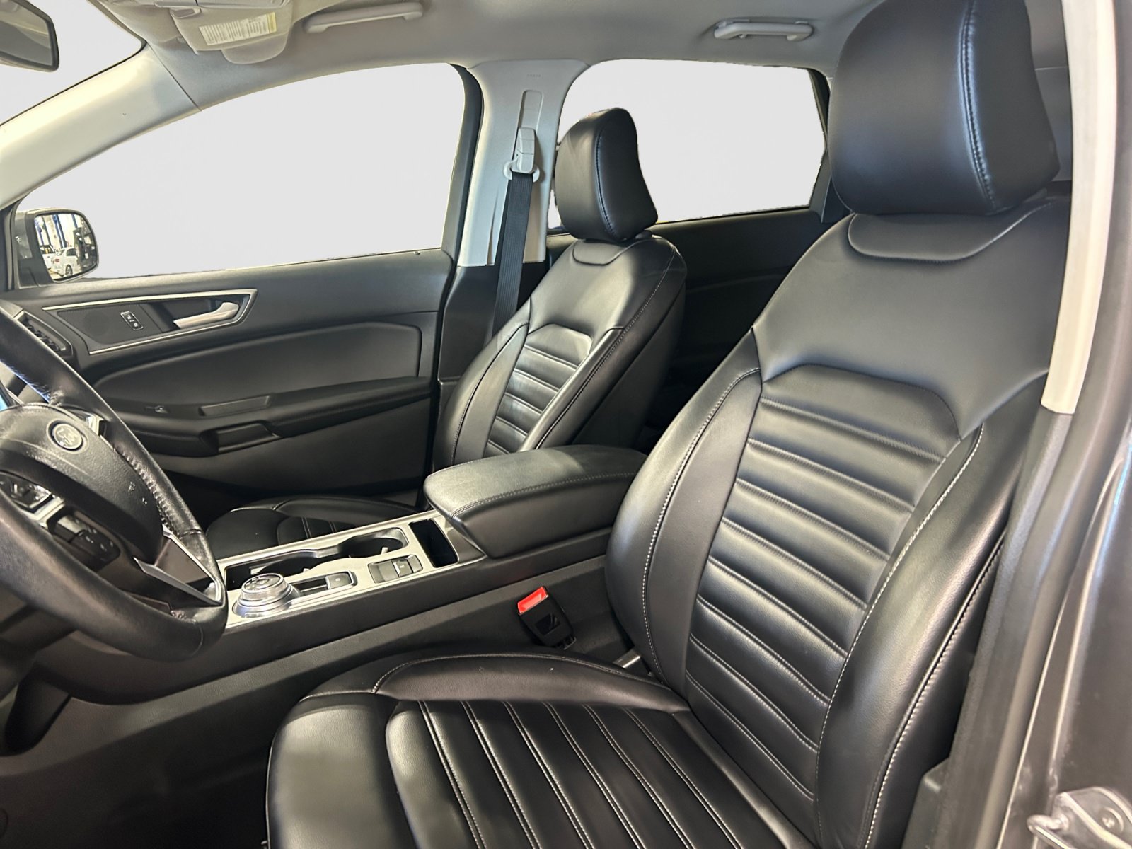 Certified 2024 Ford Edge SEL AWD/4WD image 12