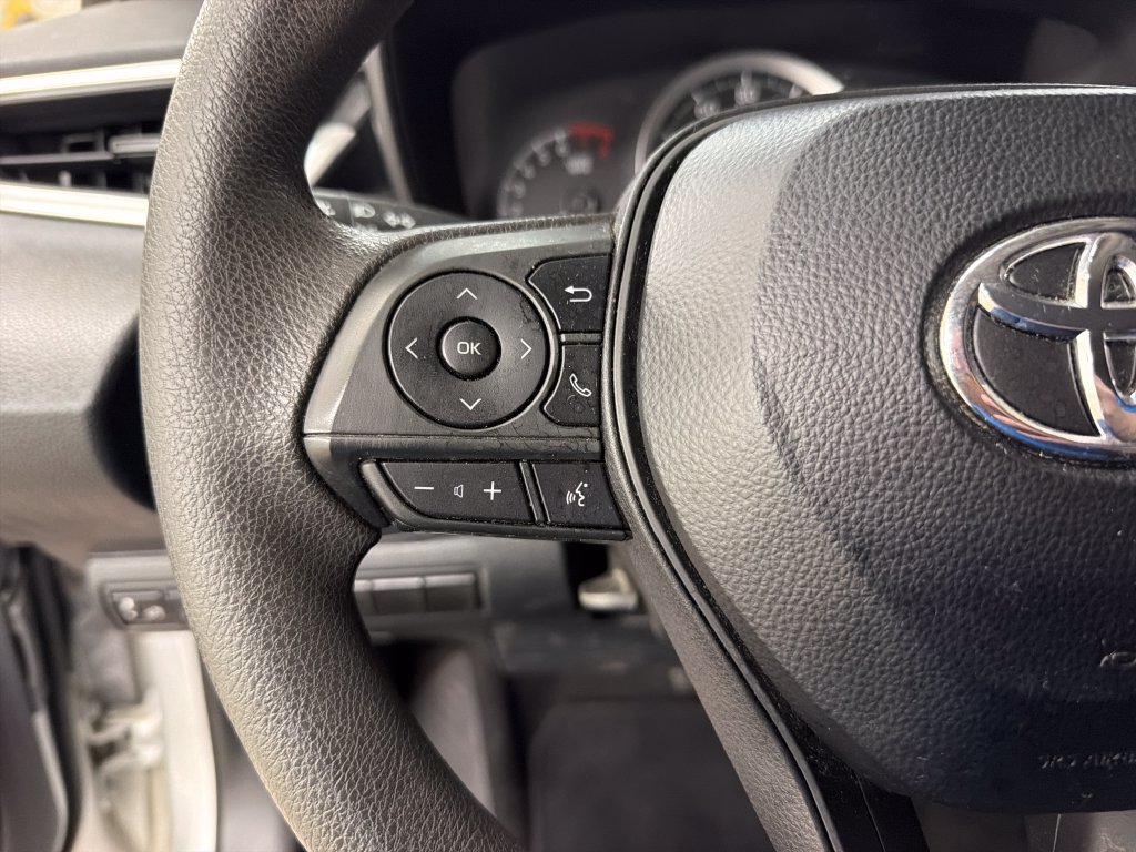 Used 2020 Toyota Corolla LE FWD image 20