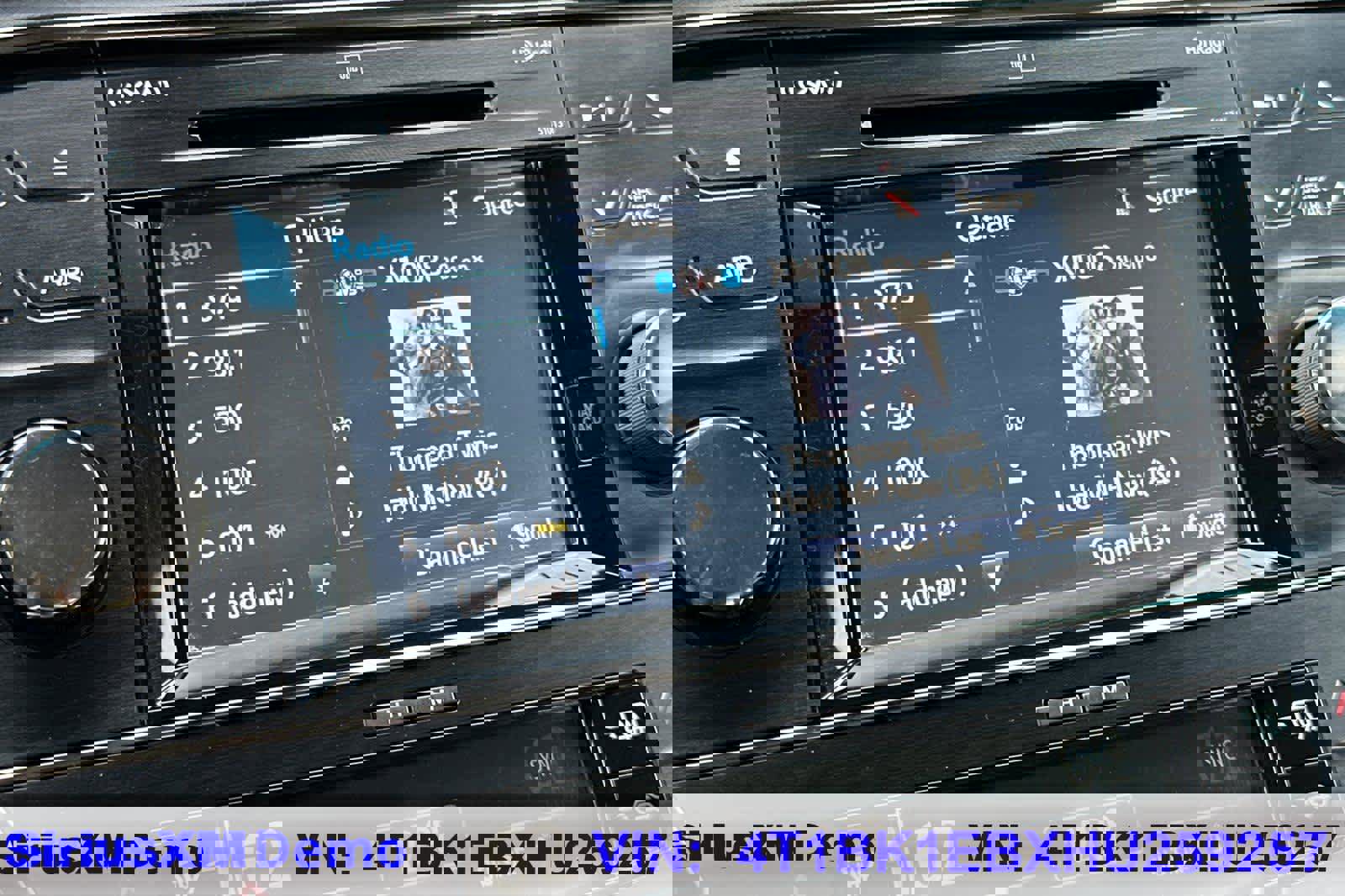 Used 2017 Toyota Avalon Limited w/ All Weather Liner Package image 28