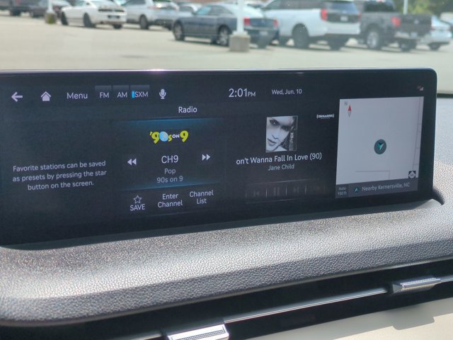 Used 2023 Genesis GV70 2.5T w/ Select Package AWD/4WD image 22