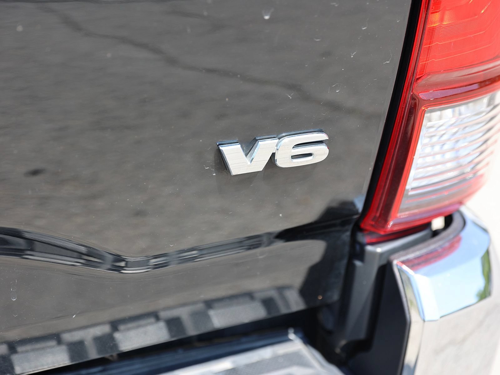 Used 2021 Toyota Tacoma SR5 AWD/4WD image 13