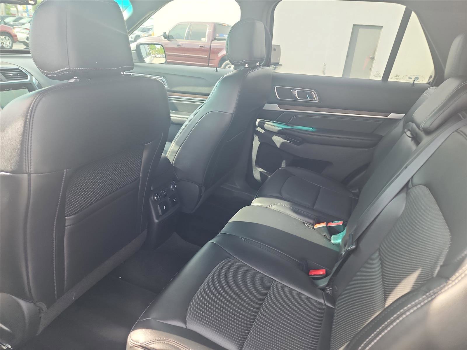 Certified 2017 Ford Explorer Limited w/ Equipment Group 301A FWD image 20