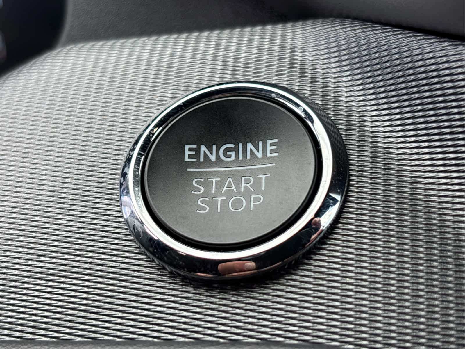 Certified 2025 Ford Explorer ST-Line image 24