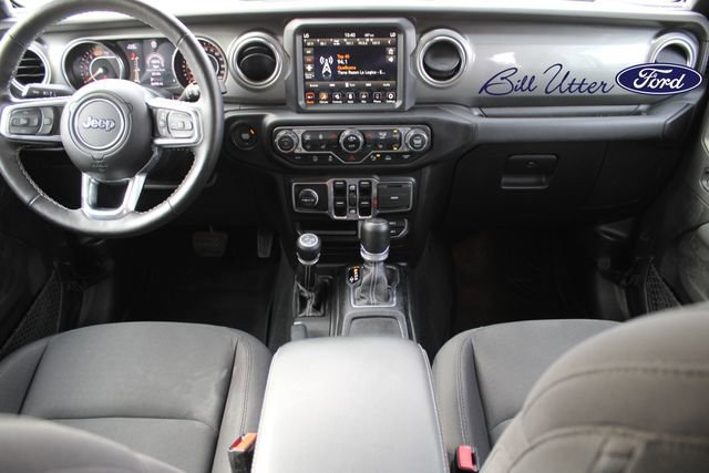 Used 2022 Jeep Wrangler Unlimited Sahara image 14