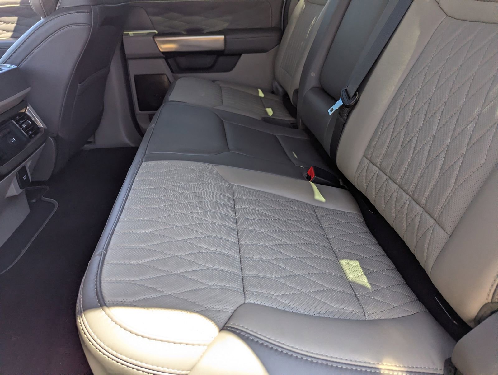 Certified 2026 Ford F250 Platinum w/ Platinum Plus Package AWD/4WD image 16