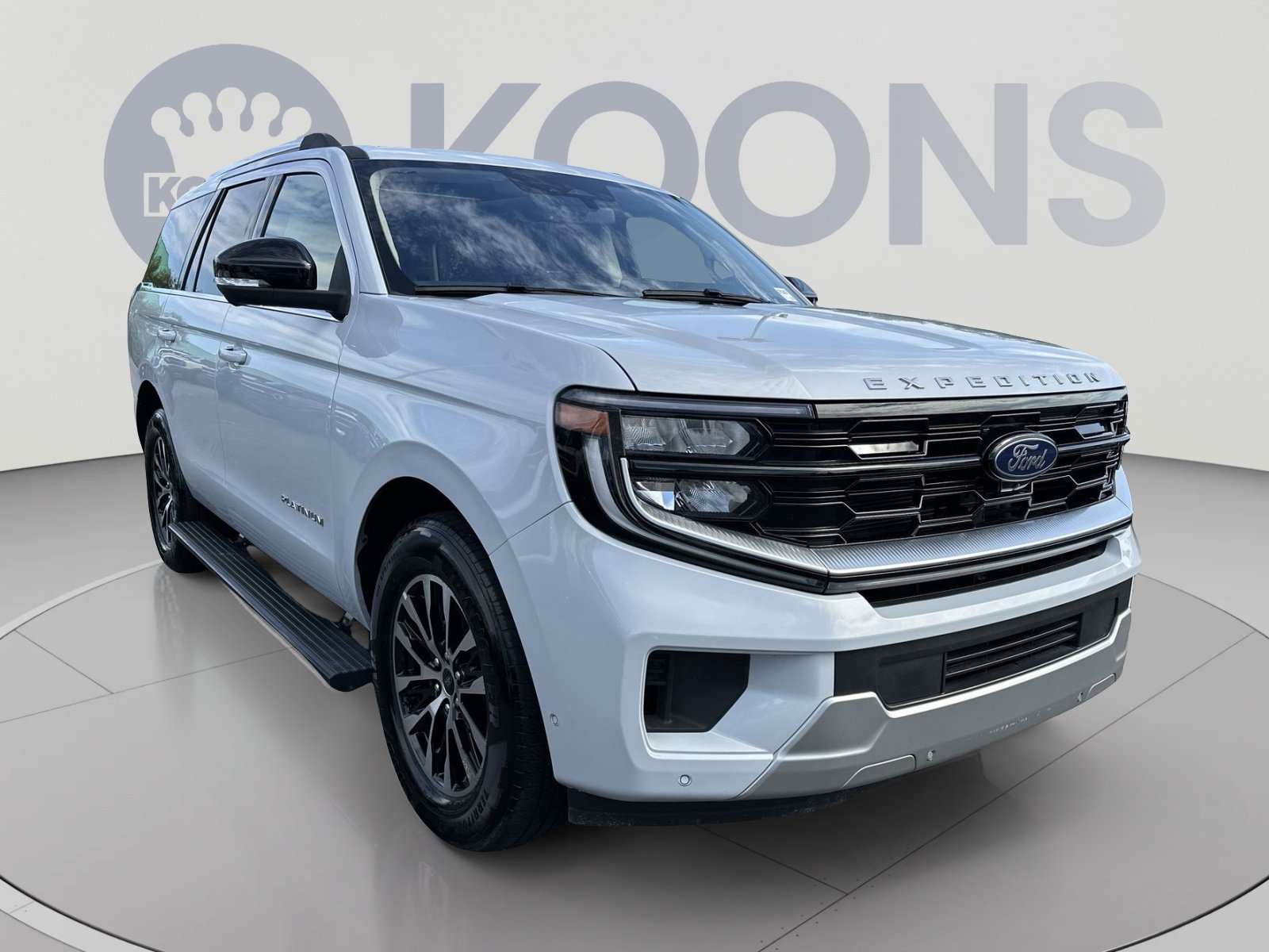Certified 2025 Ford Expedition Platinum AWD/4WD image 2