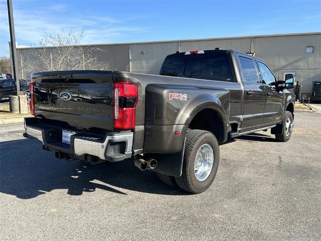 Certified 2024 Ford F350 Lariat w/ Lariat Ultimate Package image 4
