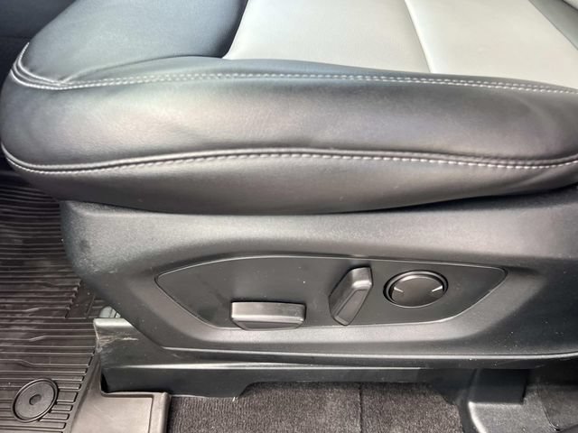 Certified 2023 Ford Explorer XLT w/ Equipment Group 202A AWD/4WD image 19