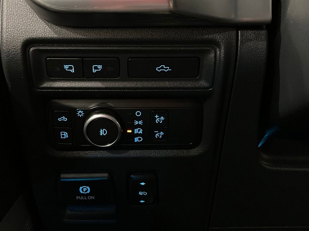 Certified 2022 Ford F150 Lariat w/ Equipment Group 502A High image 30