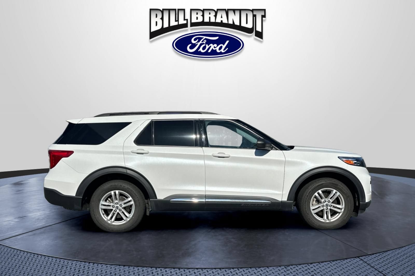 Certified 2023 Ford Explorer XLT AWD/4WD image 2
