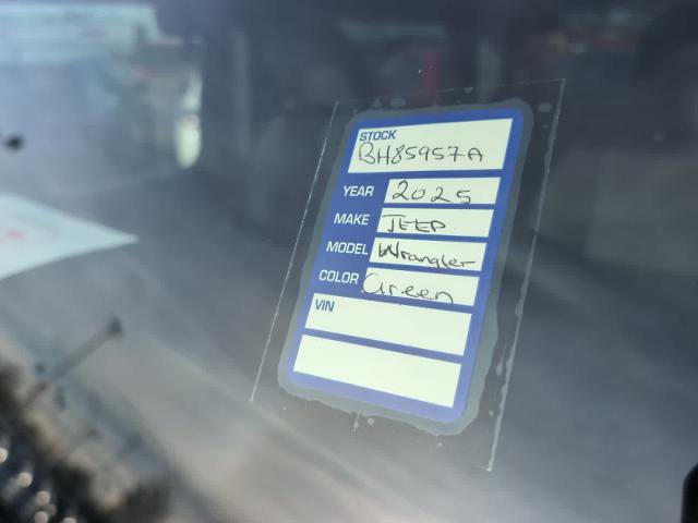 Used 2025 Jeep Wrangler Sport AWD/4WD image 12
