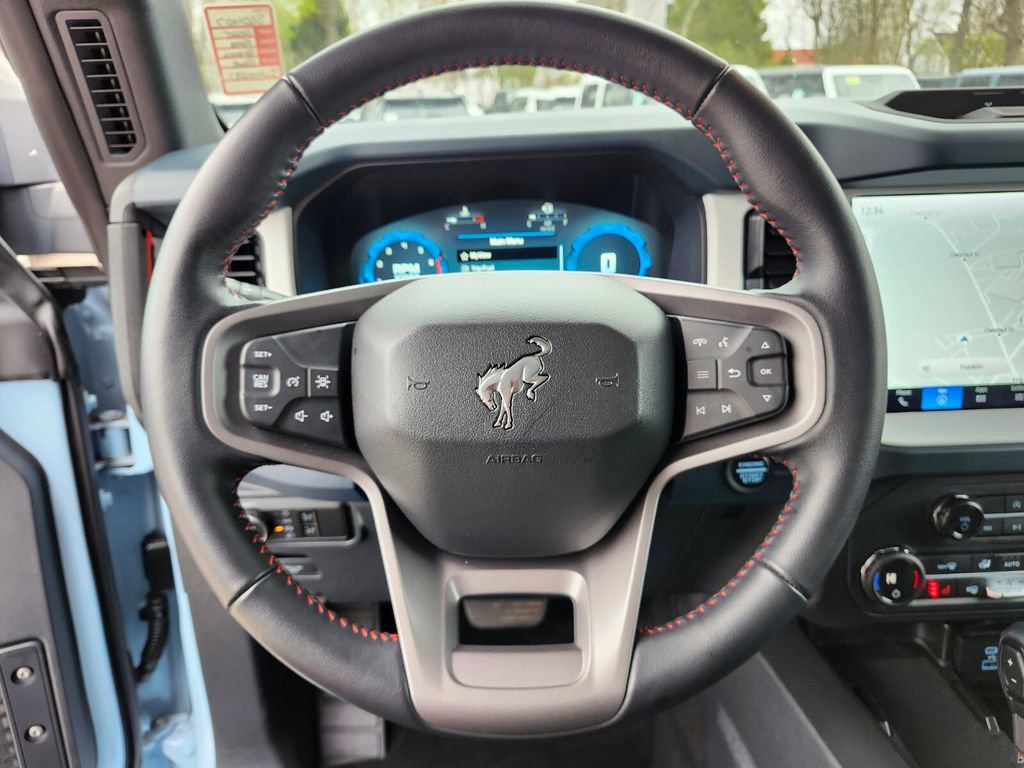 Certified 2025 Ford Bronco Heritage Edition AWD/4WD image 28