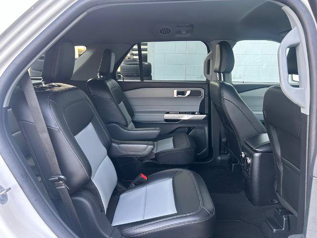 Certified 2024 Ford Explorer XLT w/ Equipment Group 202A AWD/4WD image 28