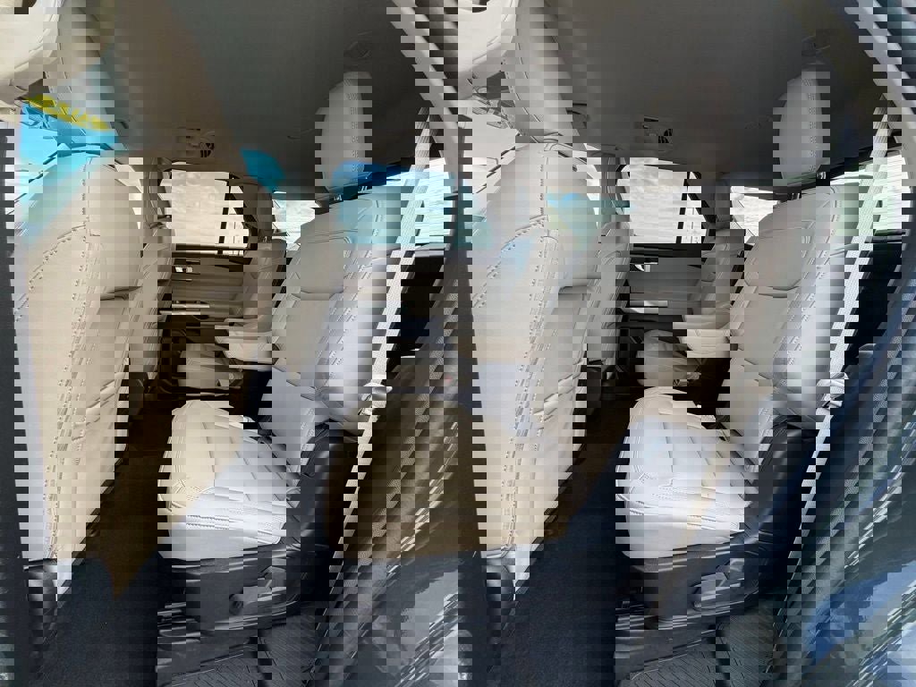 Certified 2023 Ford Explorer XLT w/ Equipment Group 202A image 36