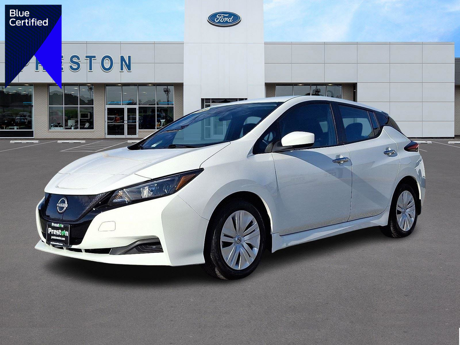 Used 2023 Nissan Leaf S image 1