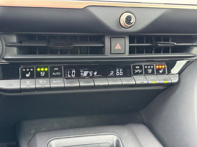 Used 2023 Toyota Crown AWD/4WD image 20