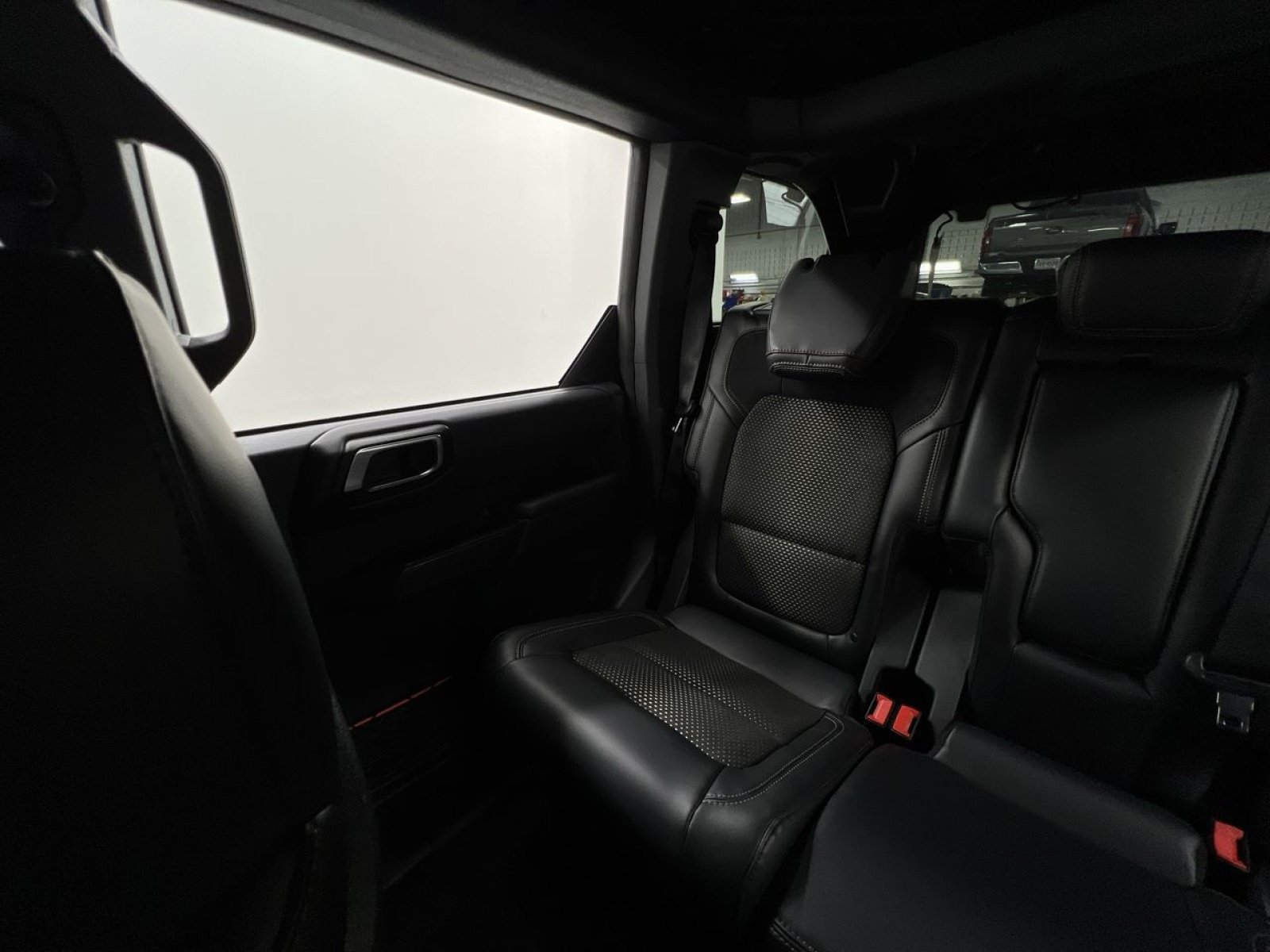 Certified 2024 Ford Bronco Raptor w/ Interior Carbon Fiber Pack 6 AWD/4WD image 16