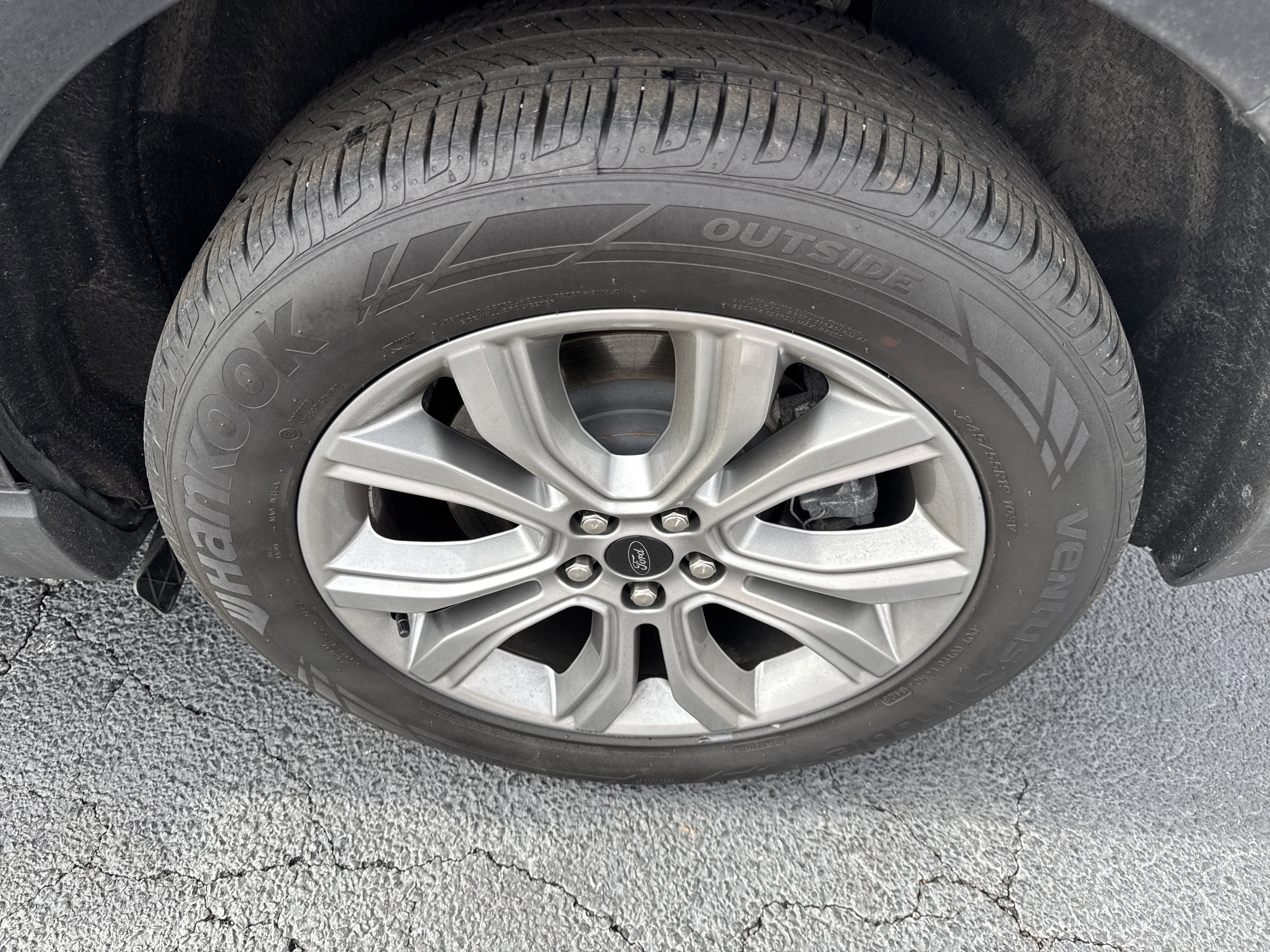 Certified 2024 Ford Edge Titanium w/ Equipment Group 301A image 19