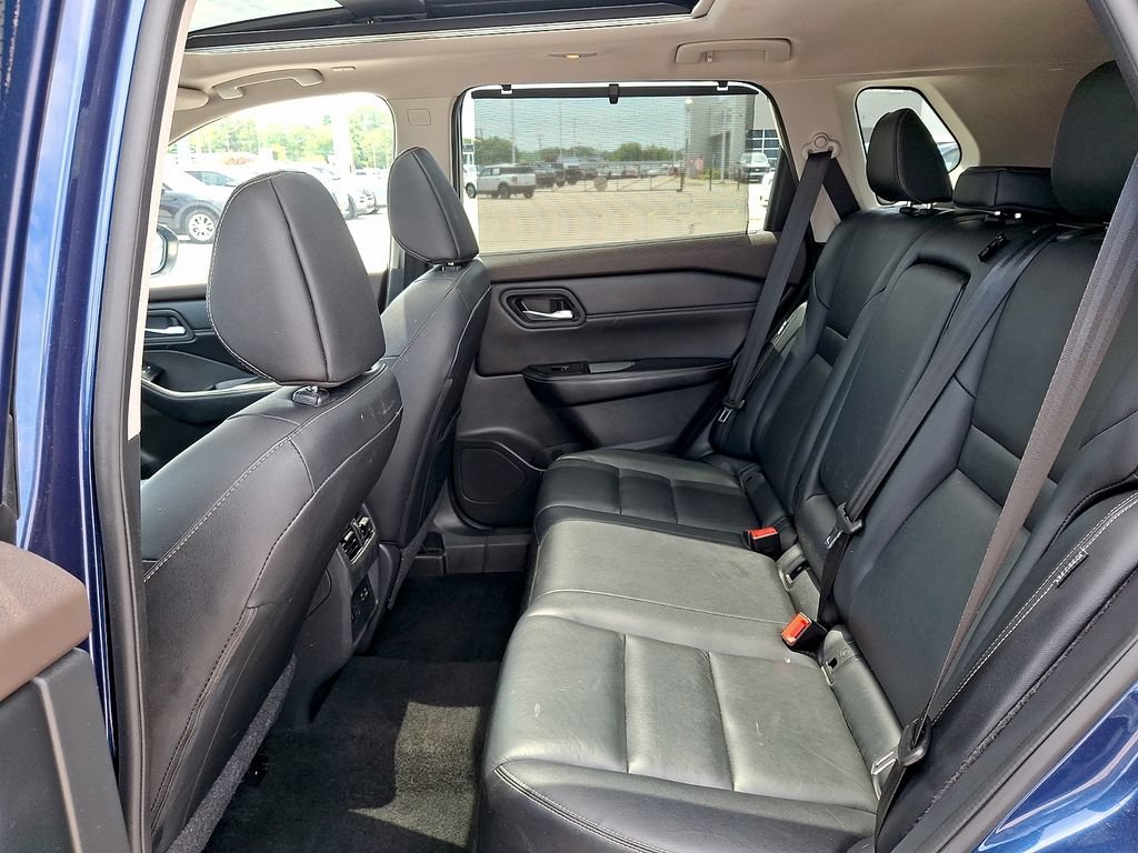 Used 2023 Nissan Rogue SL w/ SL Premium Package AWD/4WD image 10