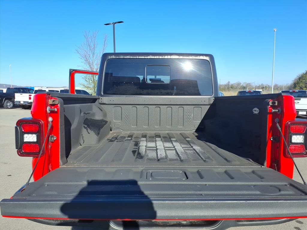 Used 2022 Jeep Gladiator Mojave w/ Trailer Tow Package image 15