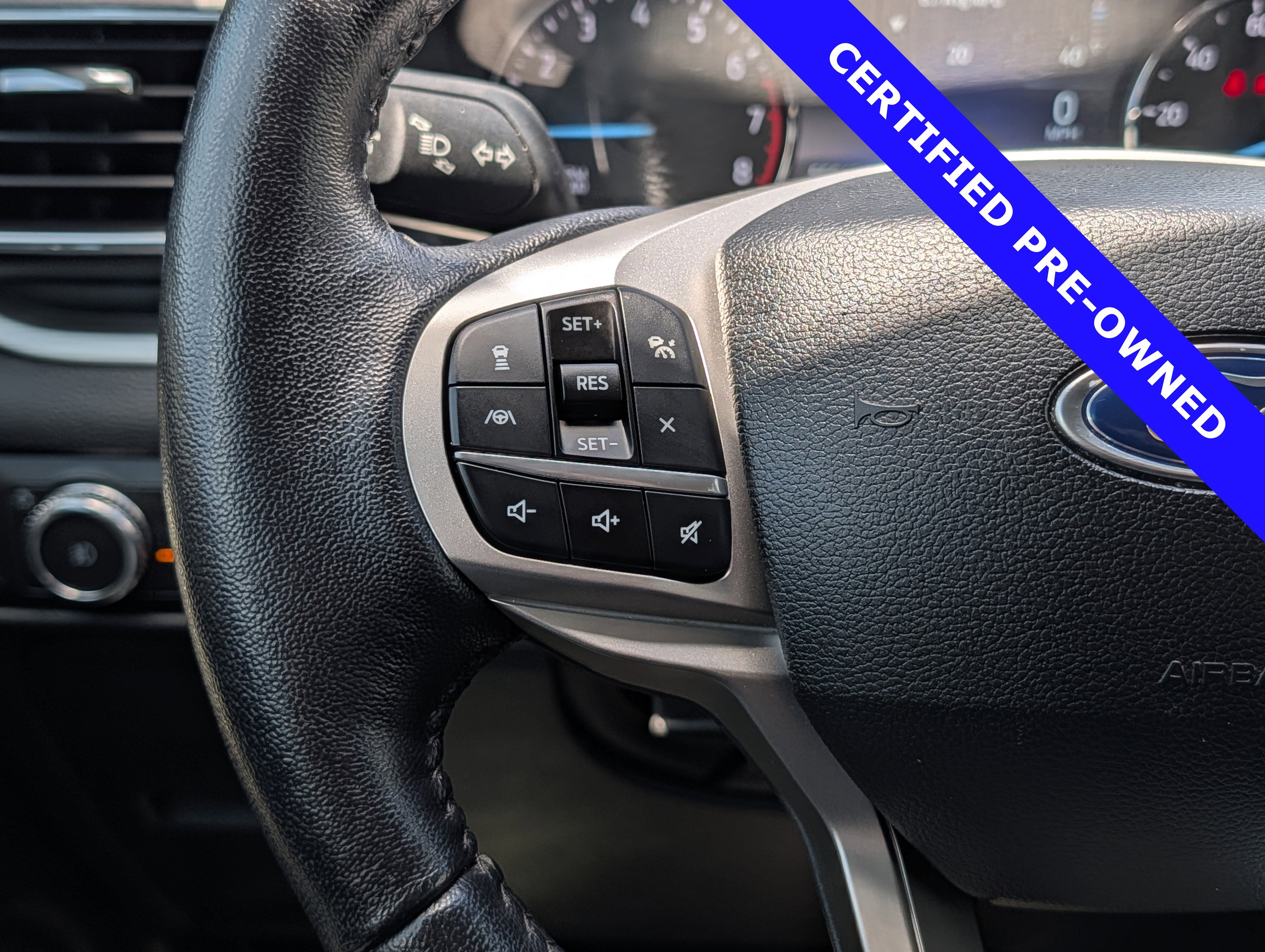 Certified 2021 Ford Explorer XLT w/ Equipment Group 202A RWD image 25