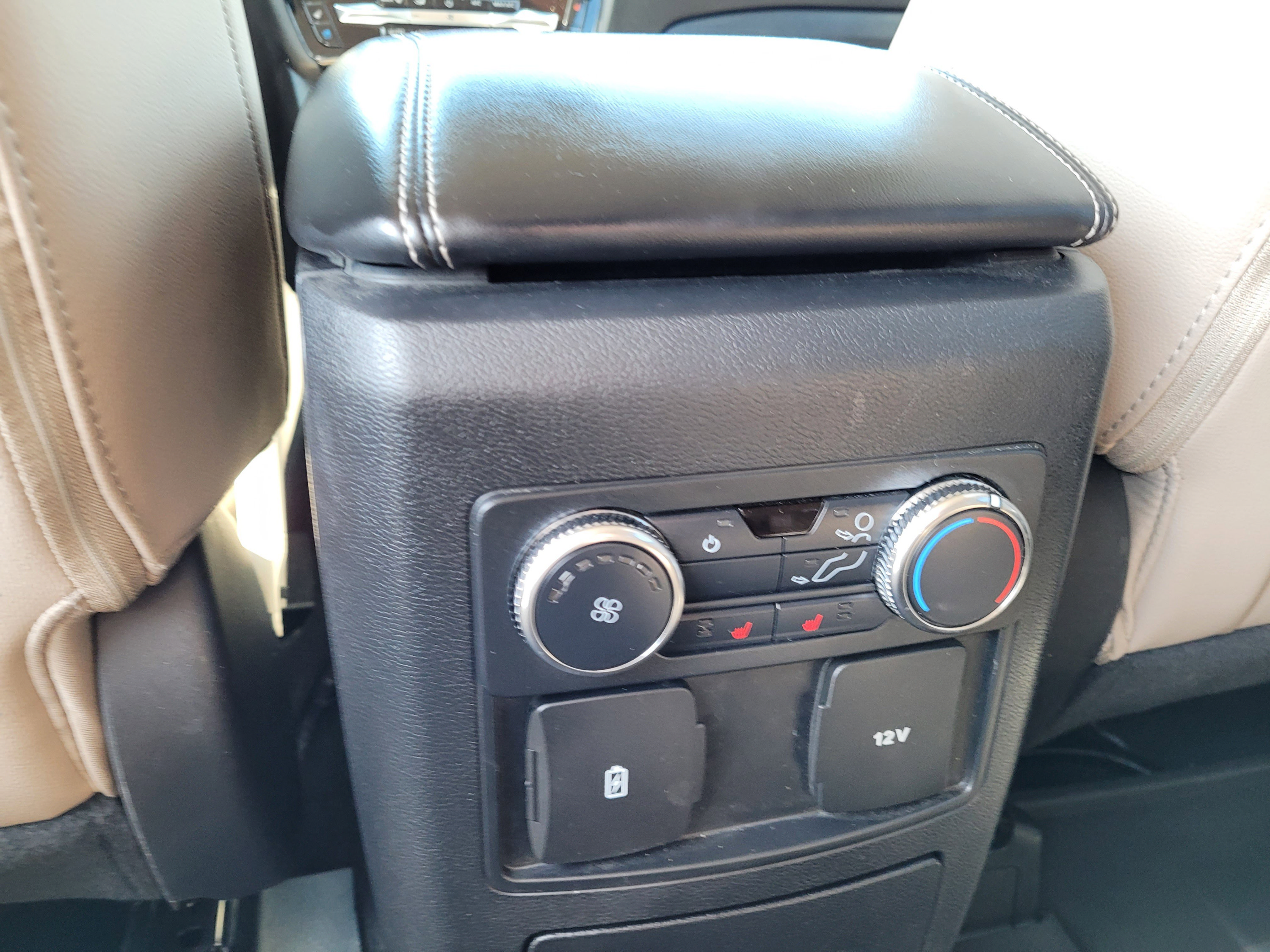 Certified 2022 Ford Explorer Limited AWD/4WD image 15