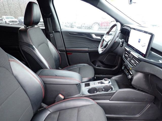Certified 2024 Ford Escape ST-Line w/ Tech Pack #1 image 11