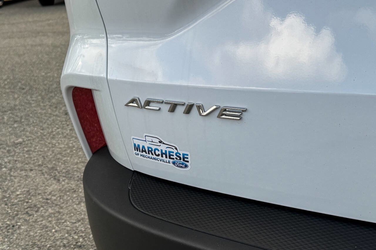 Certified 2023 Ford Escape Active AWD/4WD image 15