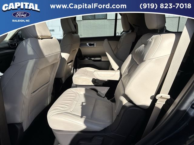 Certified 2023 Ford Explorer Platinum w/ Class IV Trailer Tow Package image 16