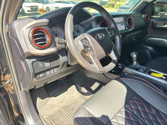 Used 2021 Toyota Tacoma TRD Off-Road w/ Technology Package AWD/4WD image 19