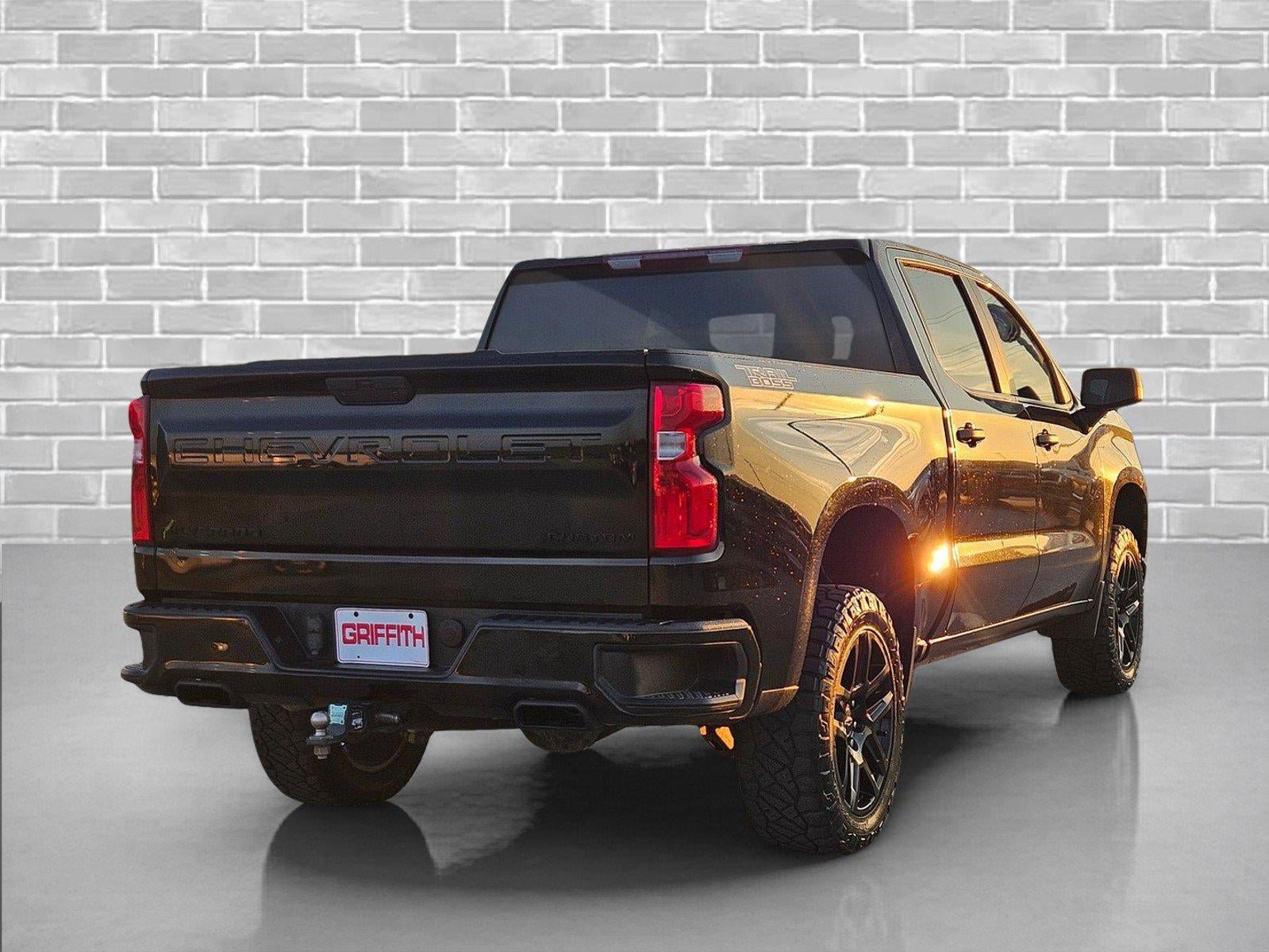 Used 2022 Chevrolet Silverado 1500 Custom Trail Boss w/ Midnight Edition AWD/4WD image 5