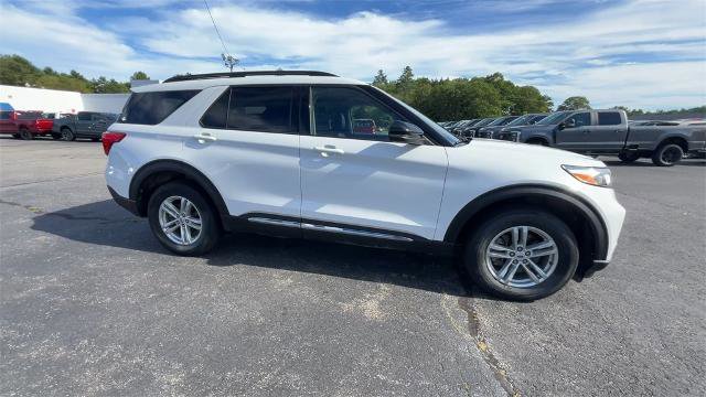 Certified 2022 Ford Explorer XLT w/ Equipment Group 202A image 6