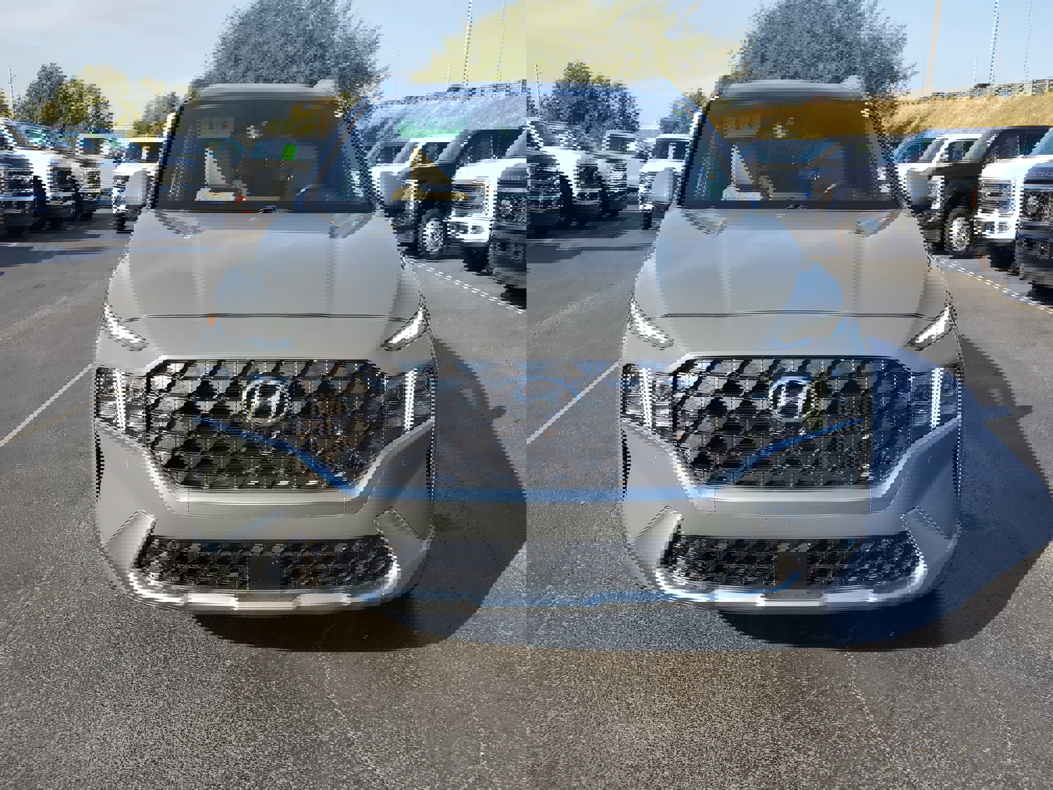 Used 2023 Hyundai Santa Fe Calligraphy image 2