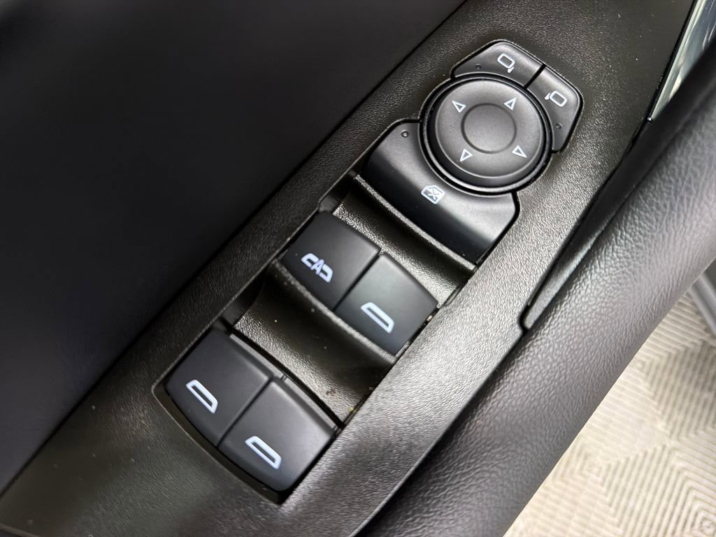 Used 2023 Chevrolet Blazer LT w/ Driver Confidence Package FWD image 17