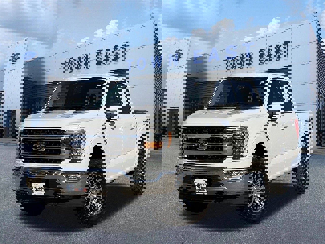 Certified 2021 Ford F150 Lariat w/ Equipment Group 501A Mid