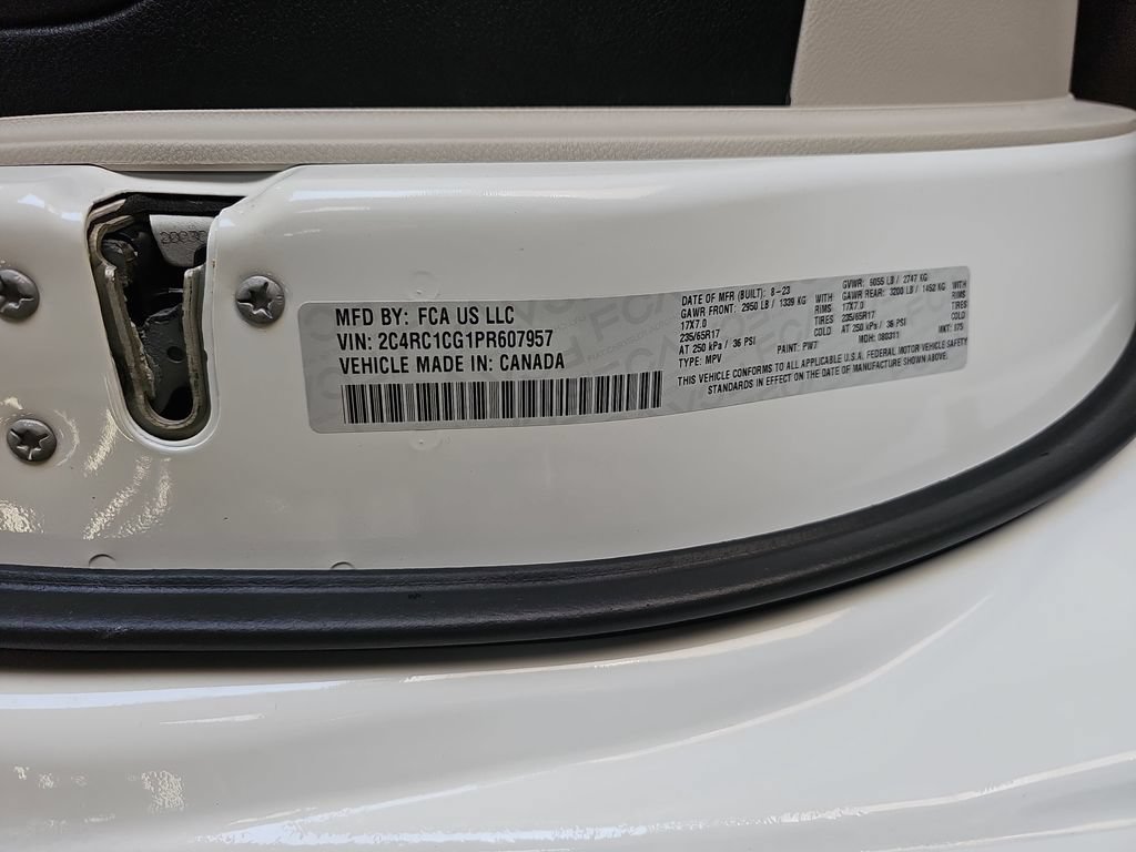 Used 2023 Chrysler Voyager LX FWD image 34