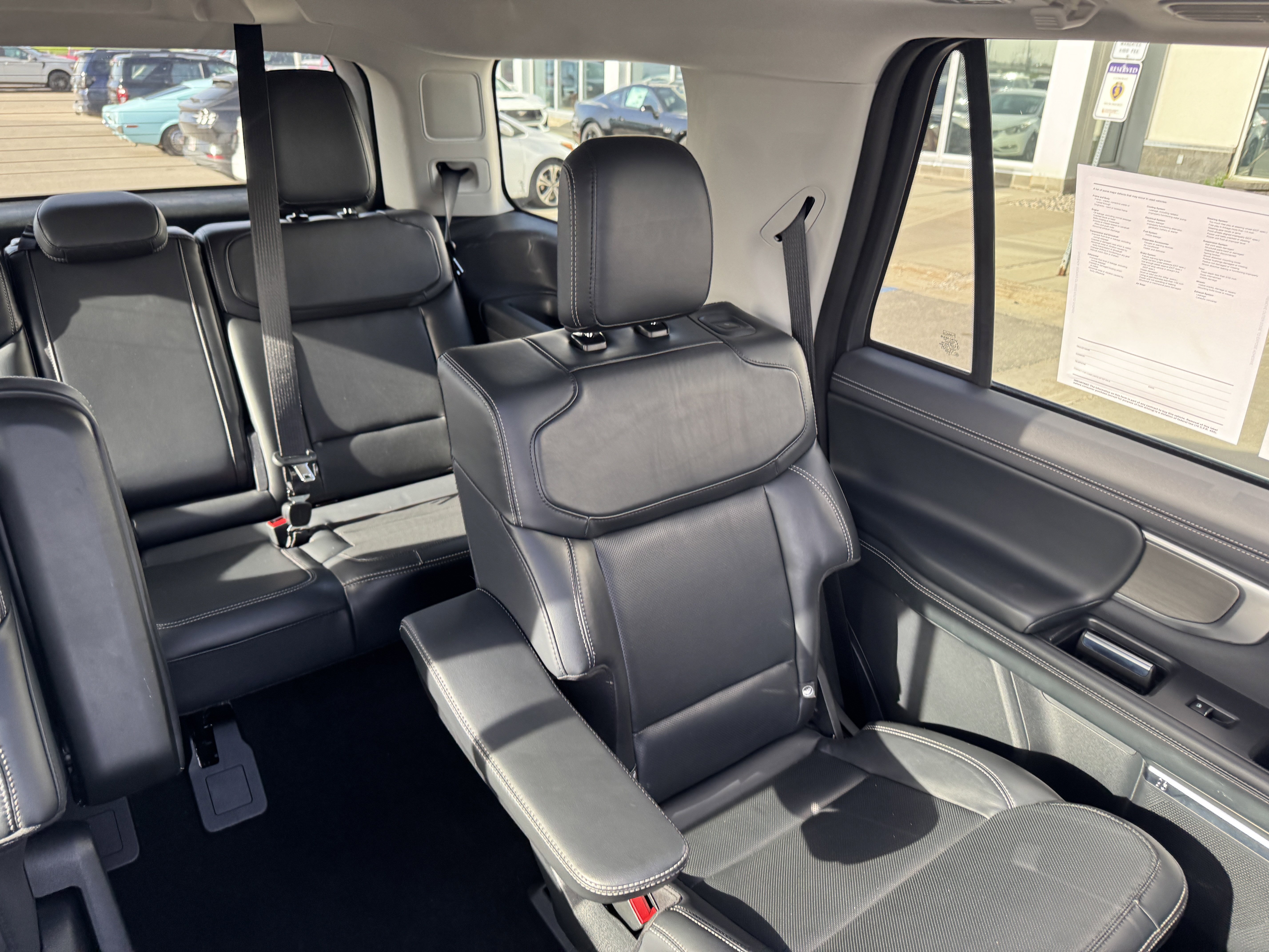 Certified 2025 Ford Expedition Platinum AWD/4WD image 14
