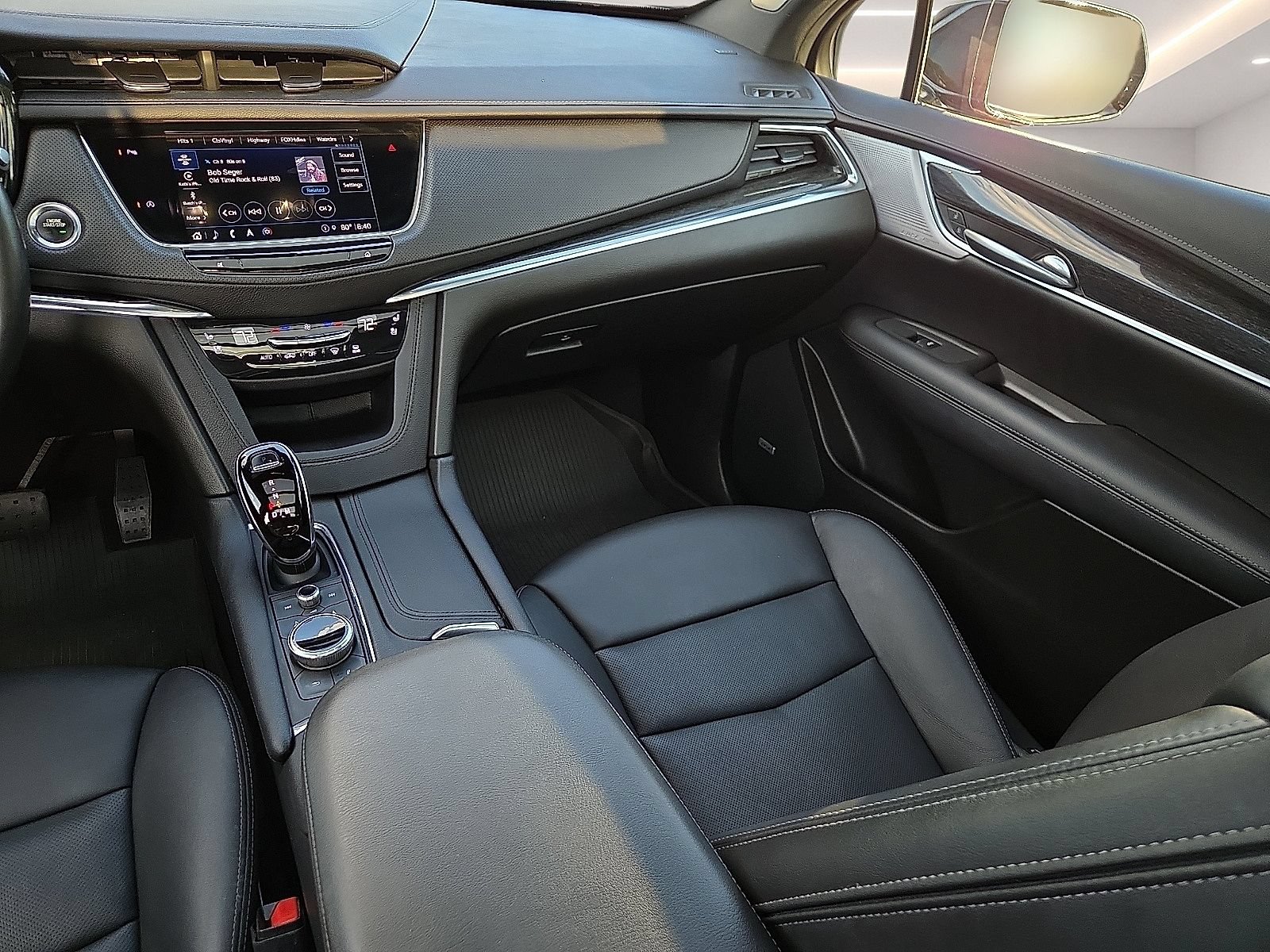 Used 2022 Cadillac XT5 Premium Luxury w/ LPO, Floor Liner Package FWD image 12