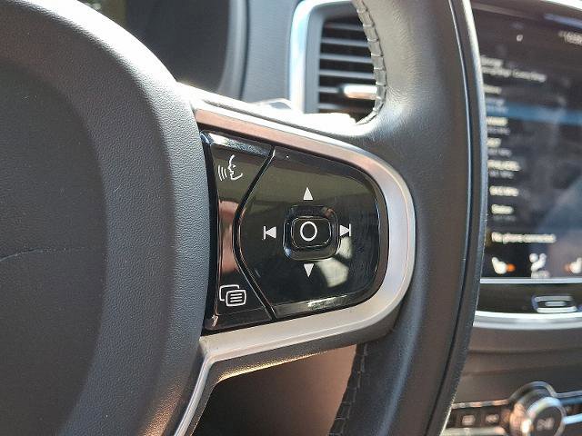 Used 2020 Volvo XC90 T6 Momentum w/ Protection Package Premier image 21