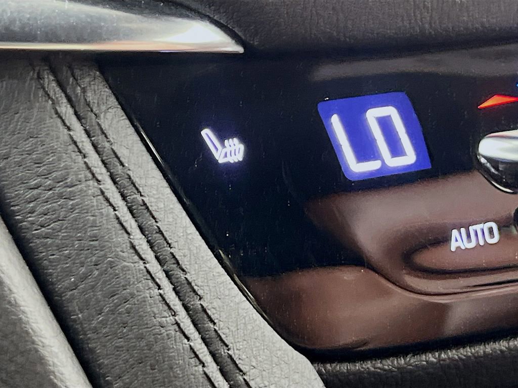 Used 2021 Cadillac XT5 Sportv w/ LPO, Floor Liner Package AWD/4WD image 27