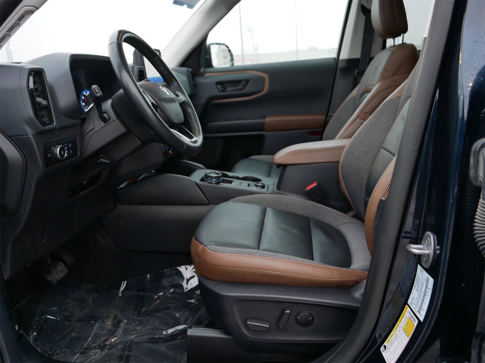 Certified 2023 Ford Bronco Sport Outer Banks w/ Tech Package image 12