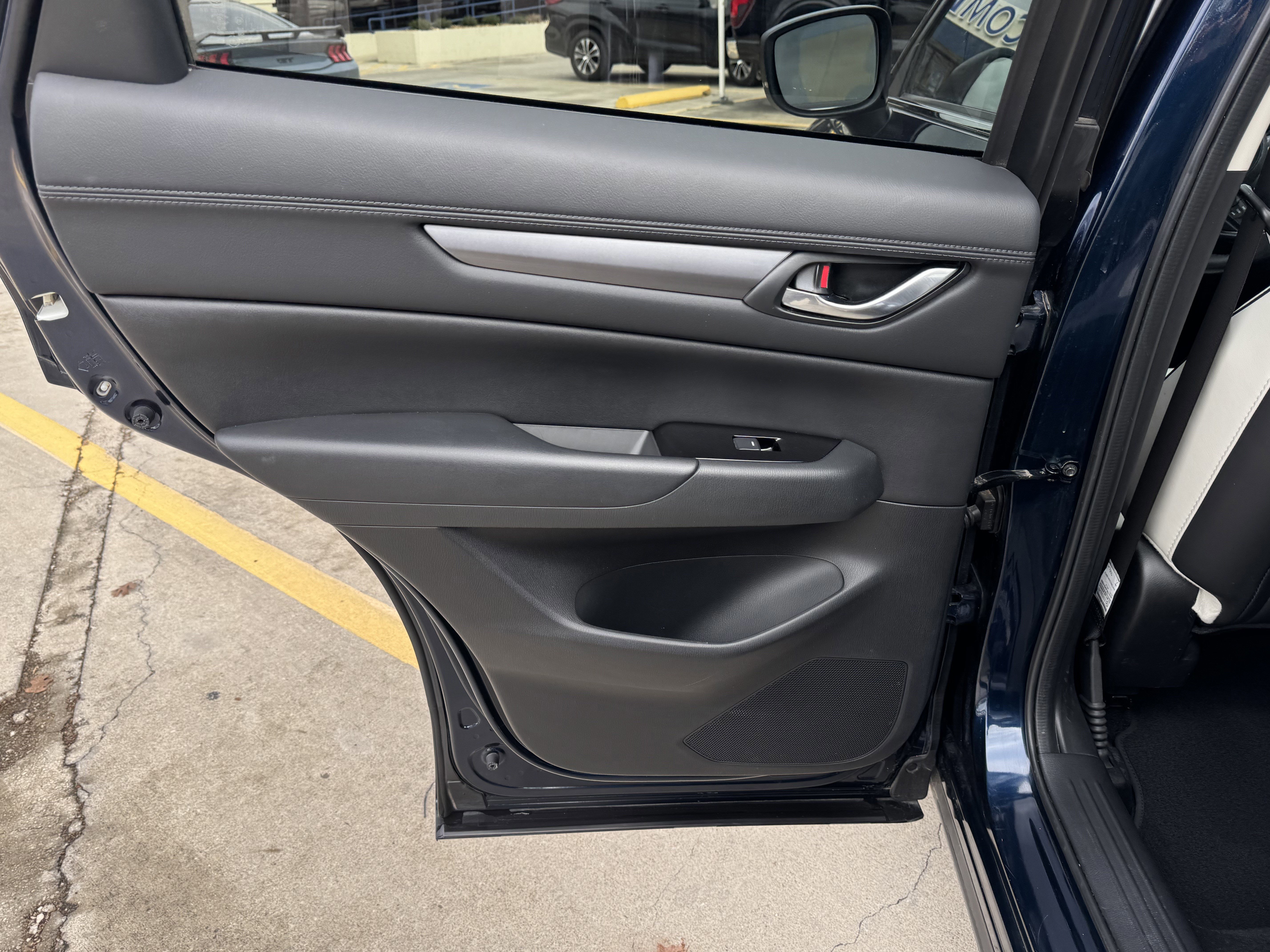 Used 2025 MAZDA CX-5 AWD 2.5 S w/ Preferred Package image 15