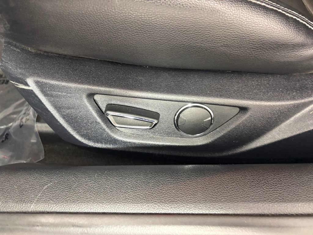 Certified 2018 Ford Mustang Premium image 22