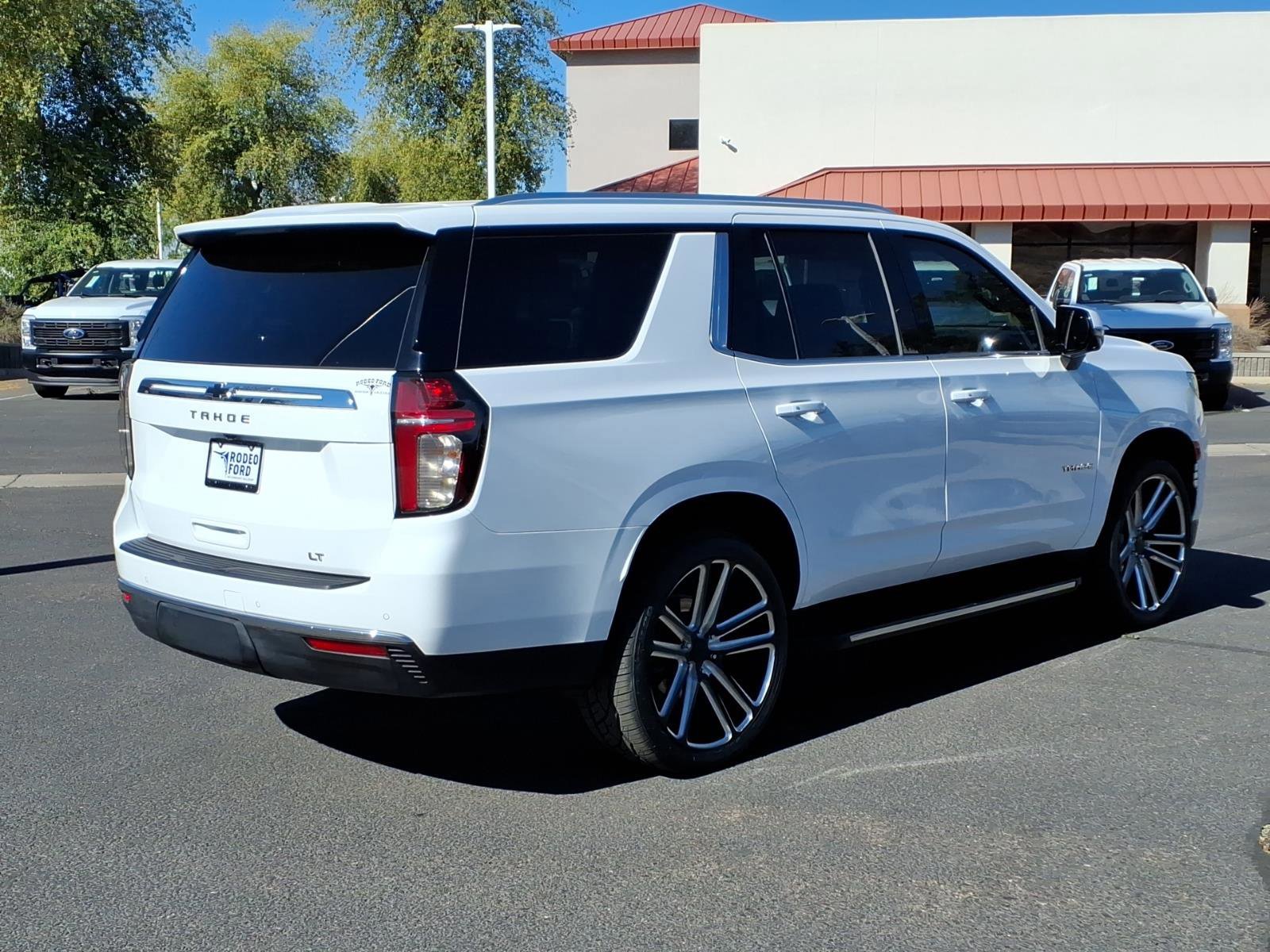 Used 2022 Chevrolet Tahoe LT w/ Luxury Package image 4
